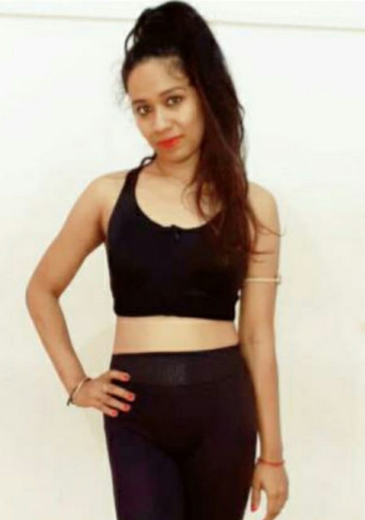 2021 04 20 19.04.17 719x1024